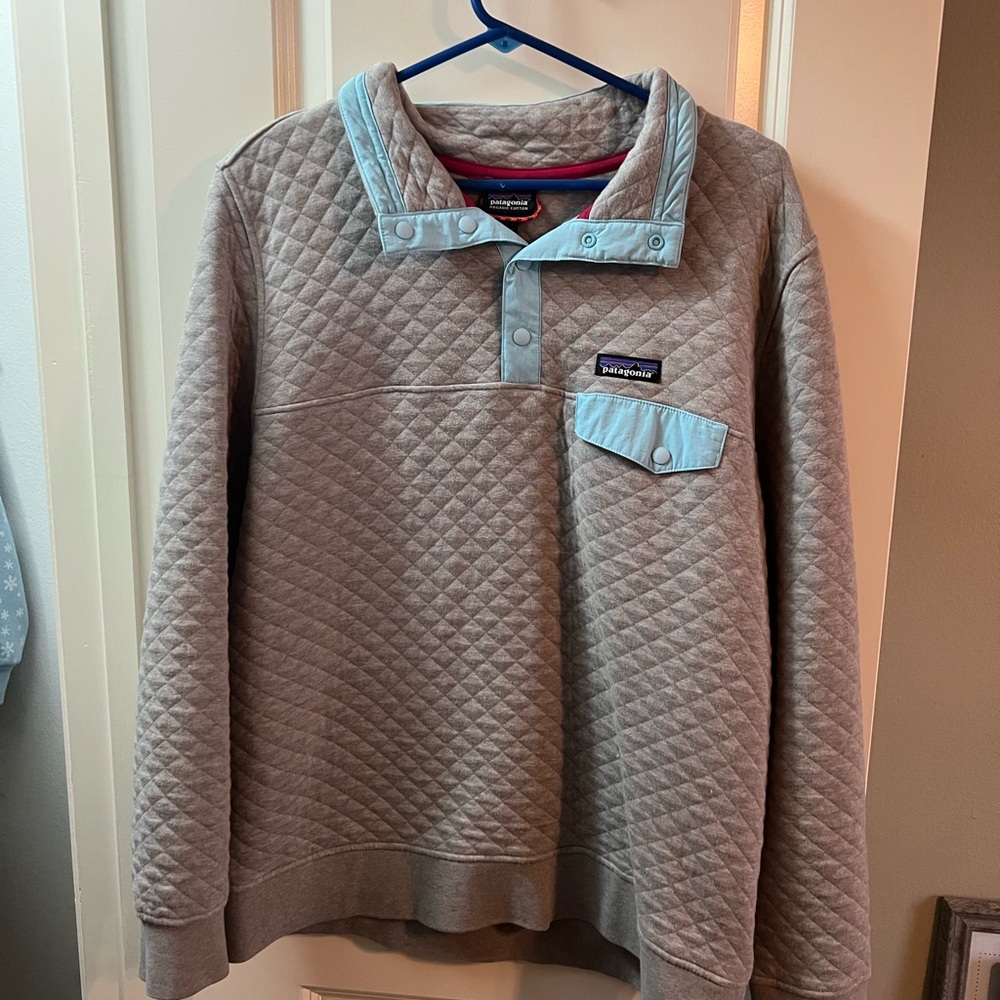 Patagonia Gray Quilted Pullover